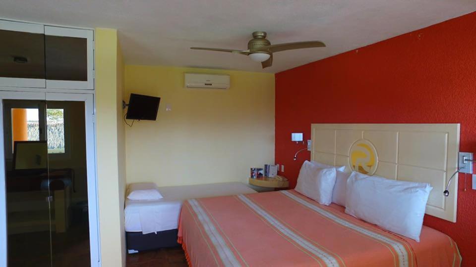 Hotel La Roca Costa Esmeralda Monte Gordo Exterior photo